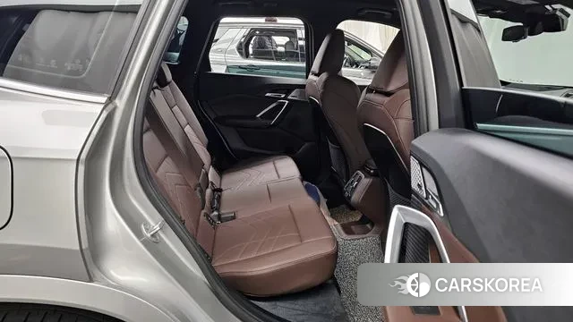 BMW X1 (U11) 2023 Серебряный из Кореи, фото 3