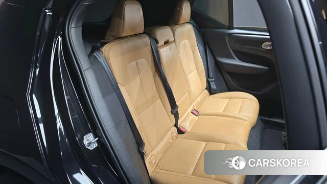 Volvo XC40 2021 Черный из Кореи, фото 3