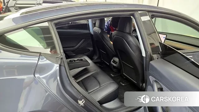 Tesla Model 3 2022 Серый из Кореи, фото 3