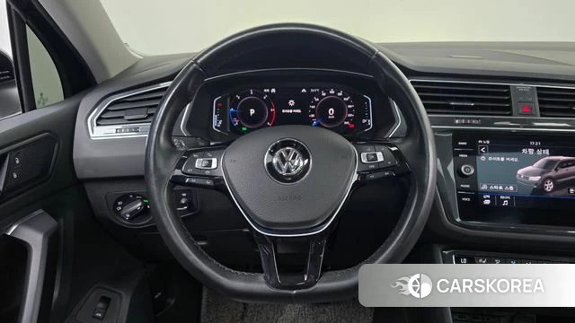 Volkswagen Tiguan second Generation 2020 Черный из Кореи, фото 3