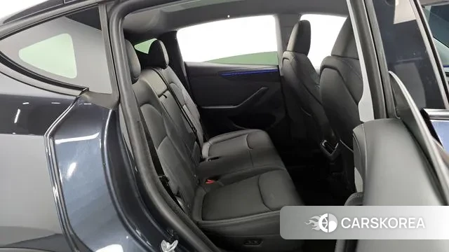 Tesla Model Y 2025 Серый из Кореи, фото 3