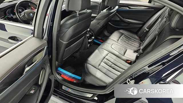 BMW 5 Series (G30) 2021 Черный из Кореи, фото 3