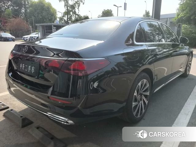 Mercedes-Benz E-class 2024 Черный из Китая, фото 3