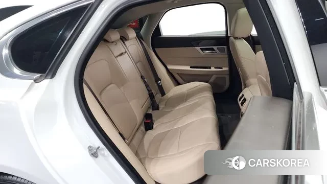 Jaguar XF (X260) 2018 Белый из Кореи, фото 3