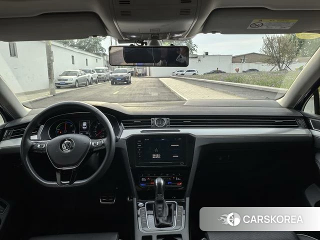 Volkswagen Magotan PHEV 2021 Синий из Китая, фото 3