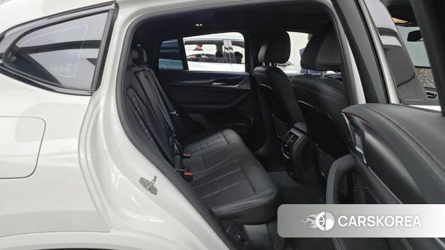 BMW X4 (G02) 2024 Белый из Кореи, фото 3
