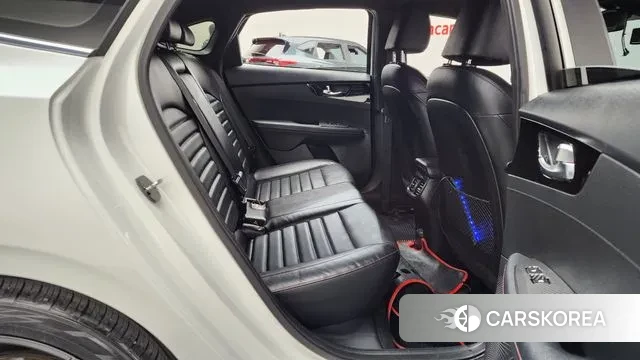 Kia The New K3 2nd generation 2021 Белый из Кореи, фото 3