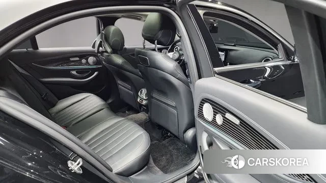 Mercedes-Benz E-Class W213 2020 Черный из Кореи, фото 3