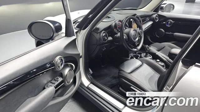 Mini Cooper 2020 Серебристо-серый из Кореи, фото 3