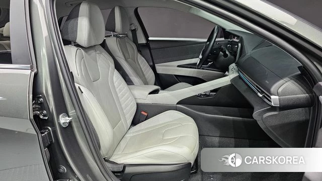 Hyundai Avante (CN7) 2021 Серый из Кореи, фото 3