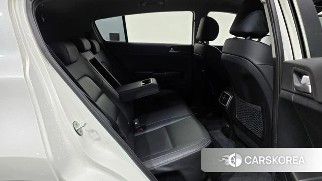 Kia Sportage The Bold 2021 Белый из Кореи, фото 3