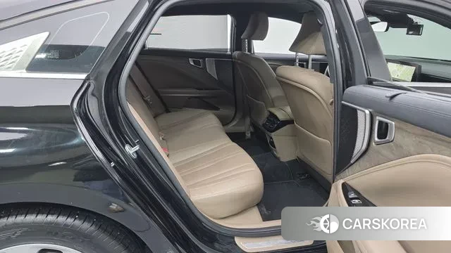 Kia K8 2022 Черный из Кореи, фото 3