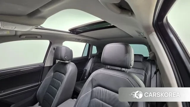 Volkswagen Tiguan second Generation 2020 Серый из Кореи, фото 3