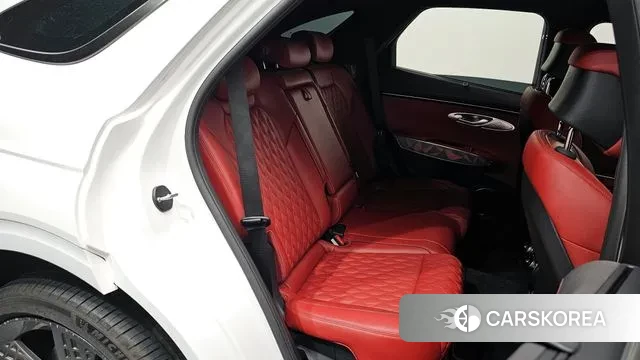 Genesis GV70 2023 Белый из Кореи, фото 3