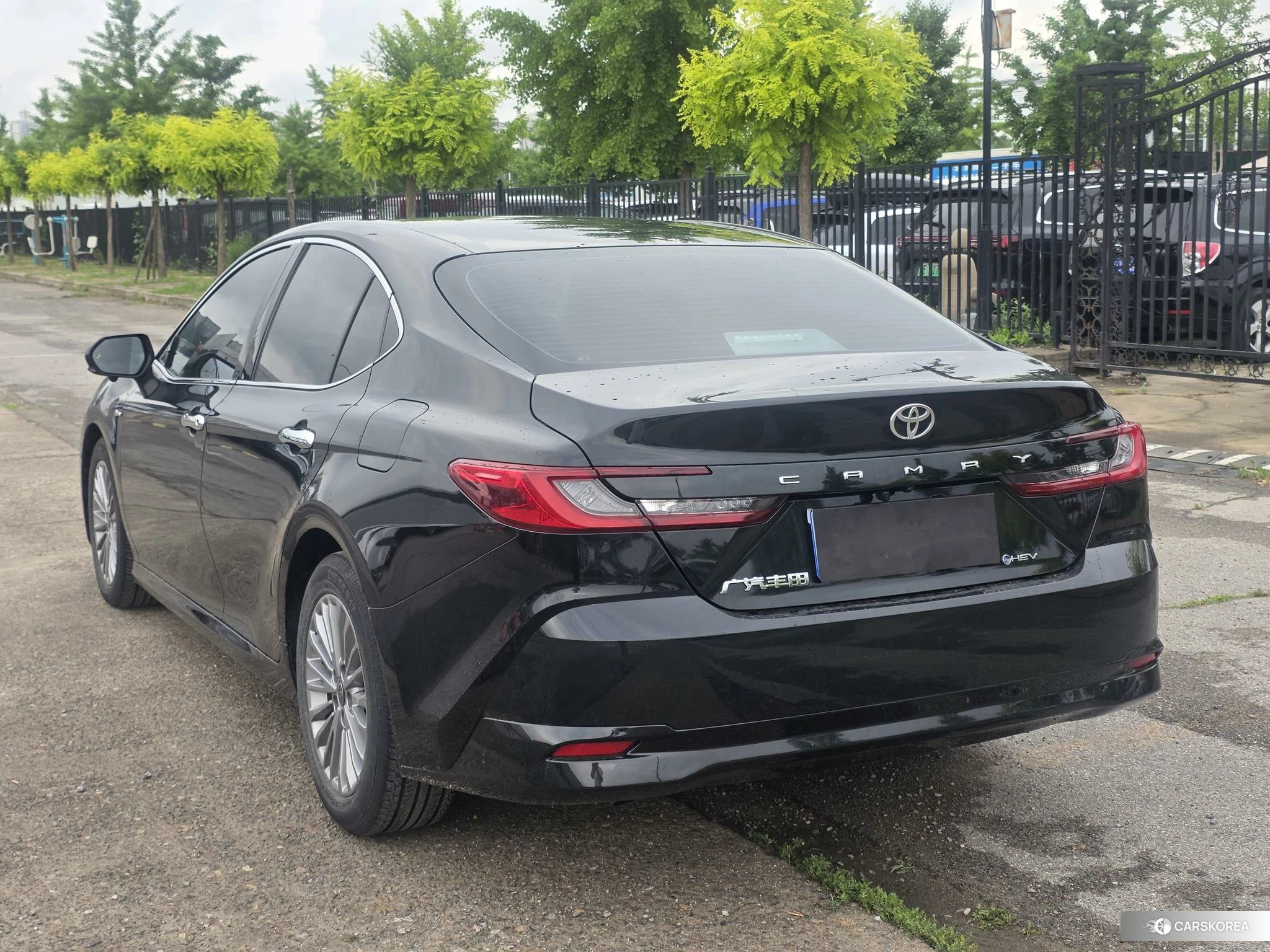 Toyota Camry 2024 Черный из Китая, фото 3