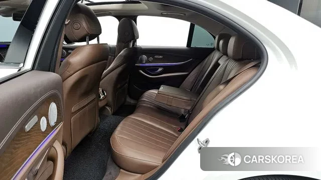 Mercedes-Benz E-Class W213 2019 Белый из Кореи, фото 3