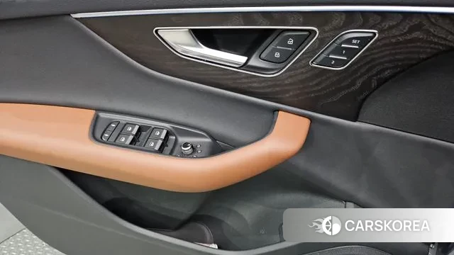 Audi Q7 (4M) 2021 Серебряный из Кореи, фото 3