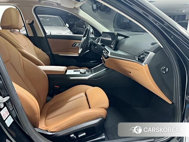 BMW 3 Series (G20) 2023 Черный из Кореи, фото 3