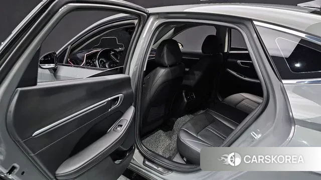 Hyundai Sonata (DN8) 2021 Серебристо-серый из Кореи, фото 3