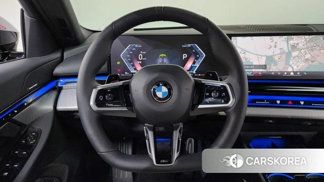 BMW 5 Series (G60) 2025 Черный из Кореи, фото 3