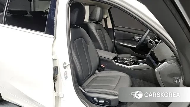 BMW 3 Series (G20) 2021 Белый из Кореи, фото 3