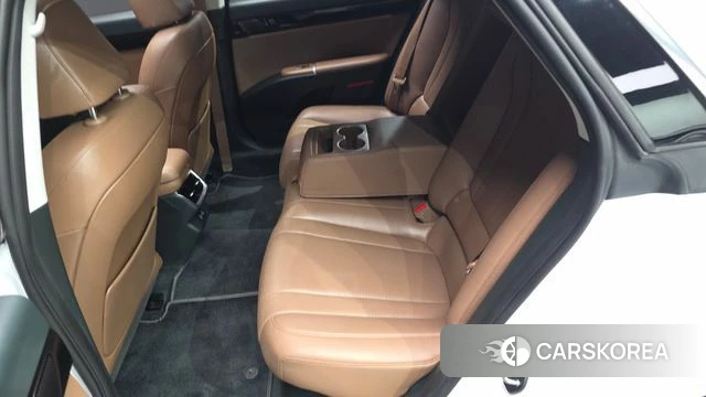 Hyundai Grandeur Hybrid (GN7) 2023 Белый из Кореи, фото 3