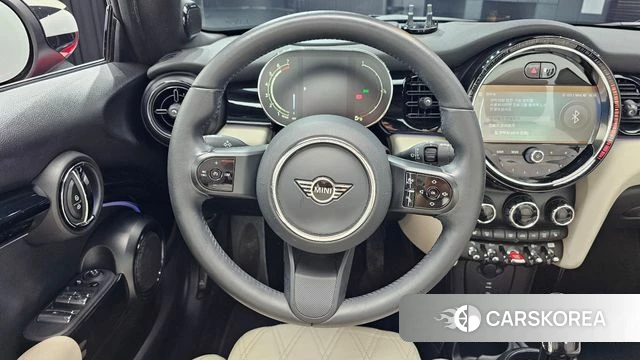 Mini Cooper S Convertible 2023 Красный из Кореи, фото 3