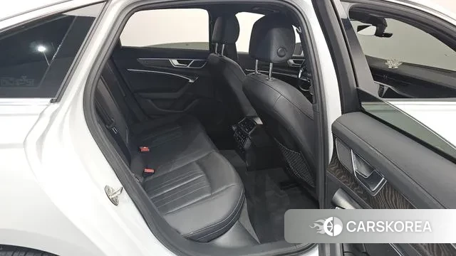 Audi A6 (C8) 2022 Белый из Кореи, фото 3