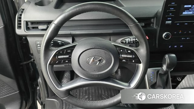 Hyundai Staria 2023 Черный из Кореи, фото 3