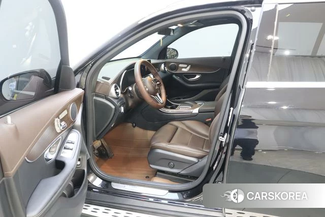 Mercedes-Benz GLC 2022 Черный из Китая, фото 3