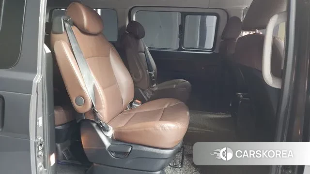 Hyundai The New Grand Starex 2019 Коричневый из Кореи, фото 3