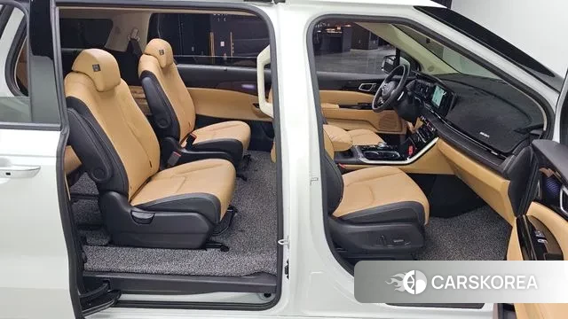 Kia Carnival 4th generation 2023 Белый из Кореи, фото 3