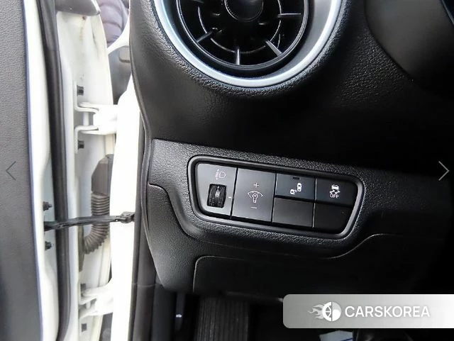 Kia The New K3 2nd generation 2021 Белый из Кореи, фото 3