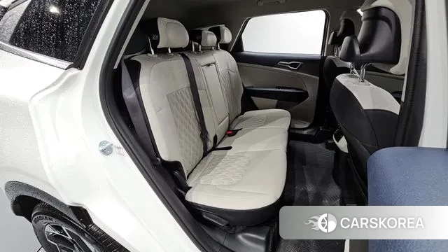 Kia Sportage 5th Generation 2023 Белый из Кореи, фото 3