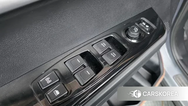 Ssangyong Torres 2023 Серебристо-серый из Кореи, фото 3