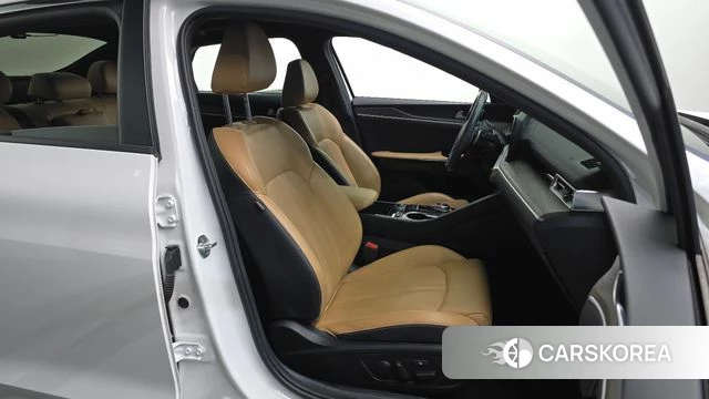 Kia K5 3rd generation 2021 Белый из Кореи, фото 3