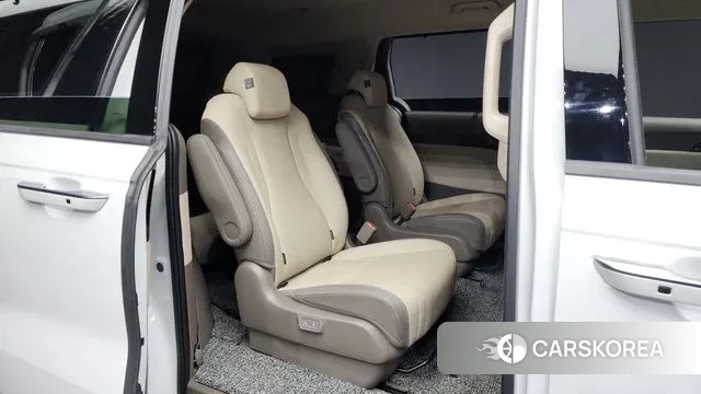 Kia Carnival 4th generation 2023 Белый из Кореи, фото 3
