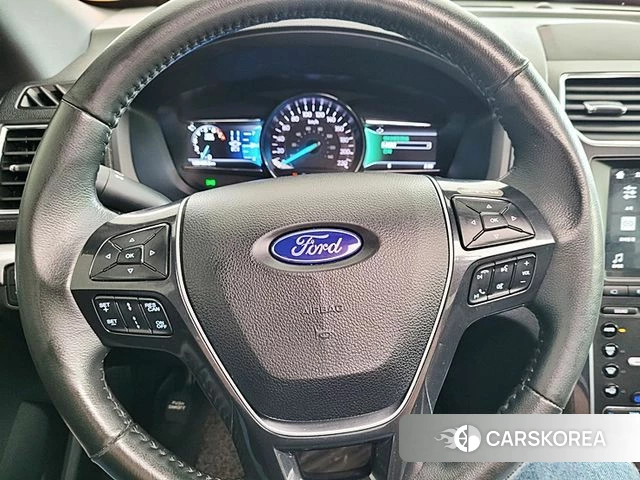 Ford Explorer 2019 Серый из Кореи, фото 3