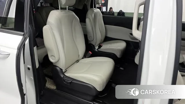 Kia Carnival 4th generation 2021 Белый из Кореи, фото 3