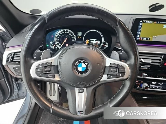 BMW 5 Series (G30) 2018 Серый из Кореи, фото 3
