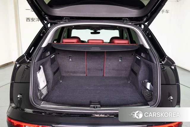Audi Q5L 2022 Черный из Китая, фото 3