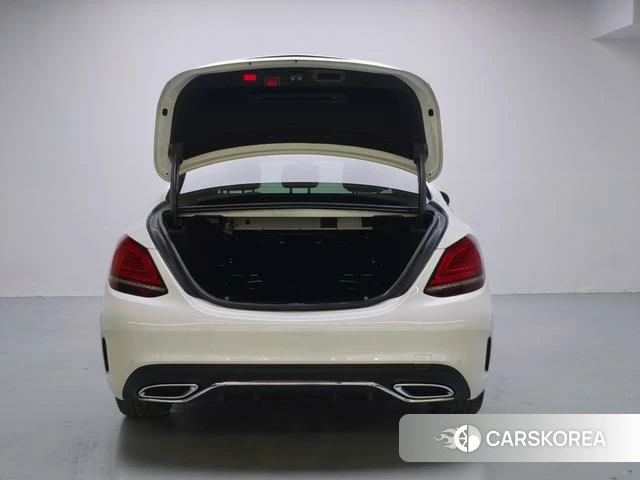 Mercedes-Benz Class C 2021 Белый из Китая, фото 3