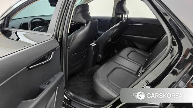 Kia Di Ol Nu Niro 2022 Черный из Кореи, фото 3