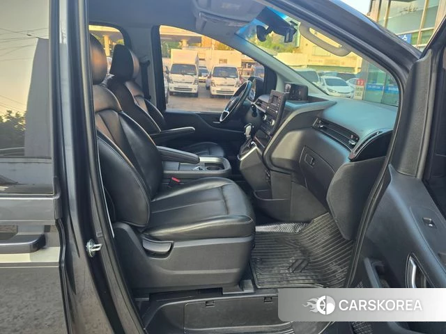 Hyundai Staria 2021 Серый из Кореи, фото 3