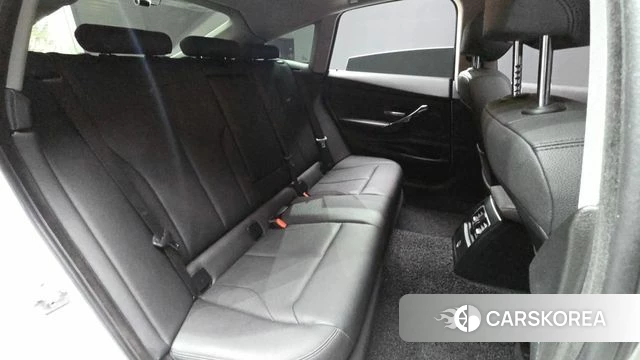 BMW 3 Series GT (F34) 2018 Белый из Кореи, фото 3