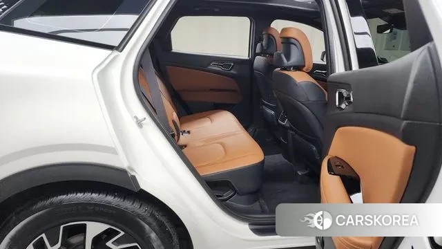 Kia Sportage 5th Generation Hybrid 2021 Белый из Кореи, фото 3