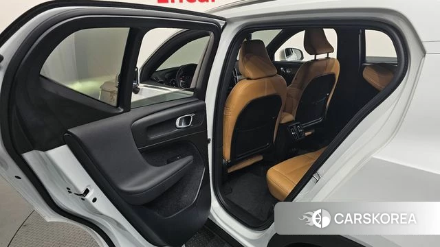 Volvo XC40 2020 Белый из Кореи, фото 3