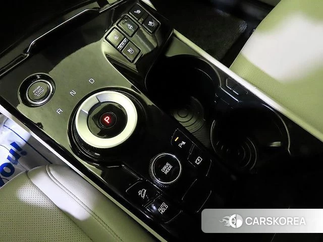 Kia Sportage 5th Generation Hybrid 2021 Белый из Кореи, фото 3