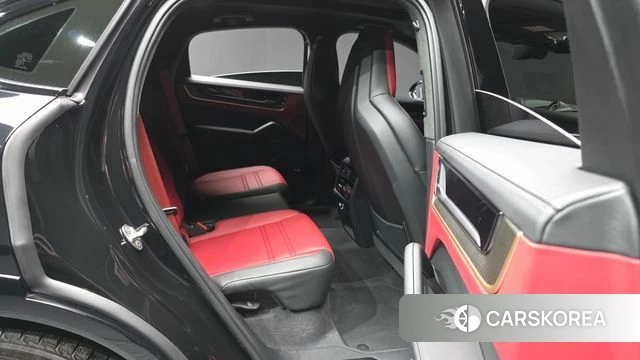 Porsche Cayenne (PO536) 2025 Черный из Кореи, фото 3