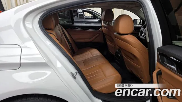 BMW 5 Series (G30) 2018 Белый из Кореи, фото 3